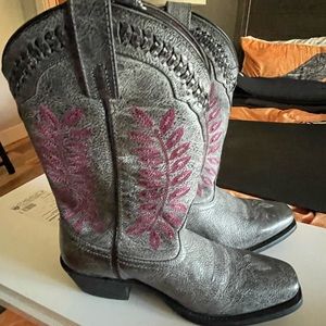 Woman’s Laredo Cowboy boot